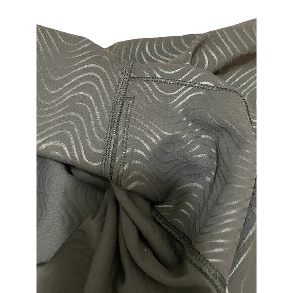 Lululemon Women's 18 Align High-Rise Pant Aqueous Emboss Black Workout Leggings - Picture 3 of 6